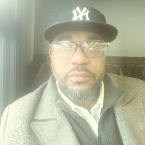 Meet your Posher, Lloyd